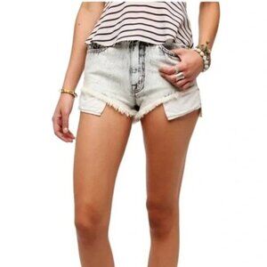 Urban Outfitters Cut Off Jean Shorts | BDG High Rise Lou Hi-Low Denim Shortie